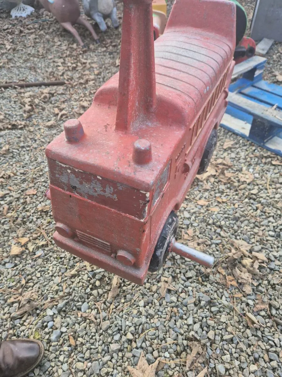 Old play  ground amusement - Image 3