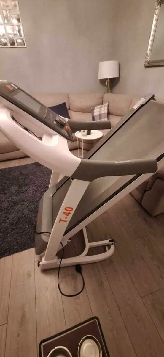 Treadmill - Image 1