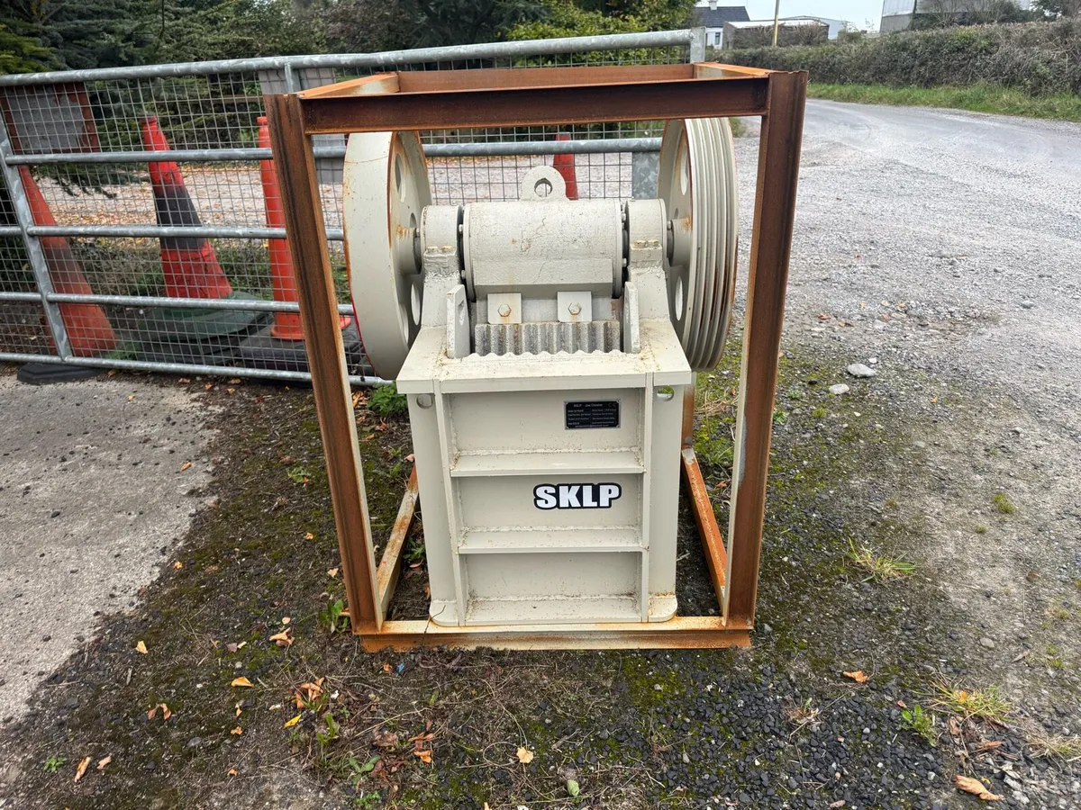Crusher new and unused €1800 - Image 2