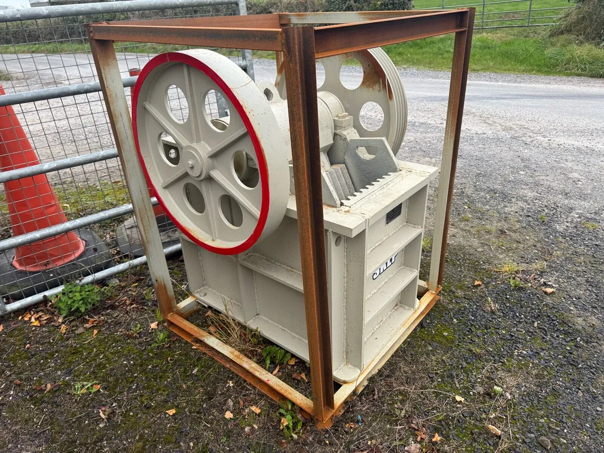 Crusher new and unused €1800 - Image 1