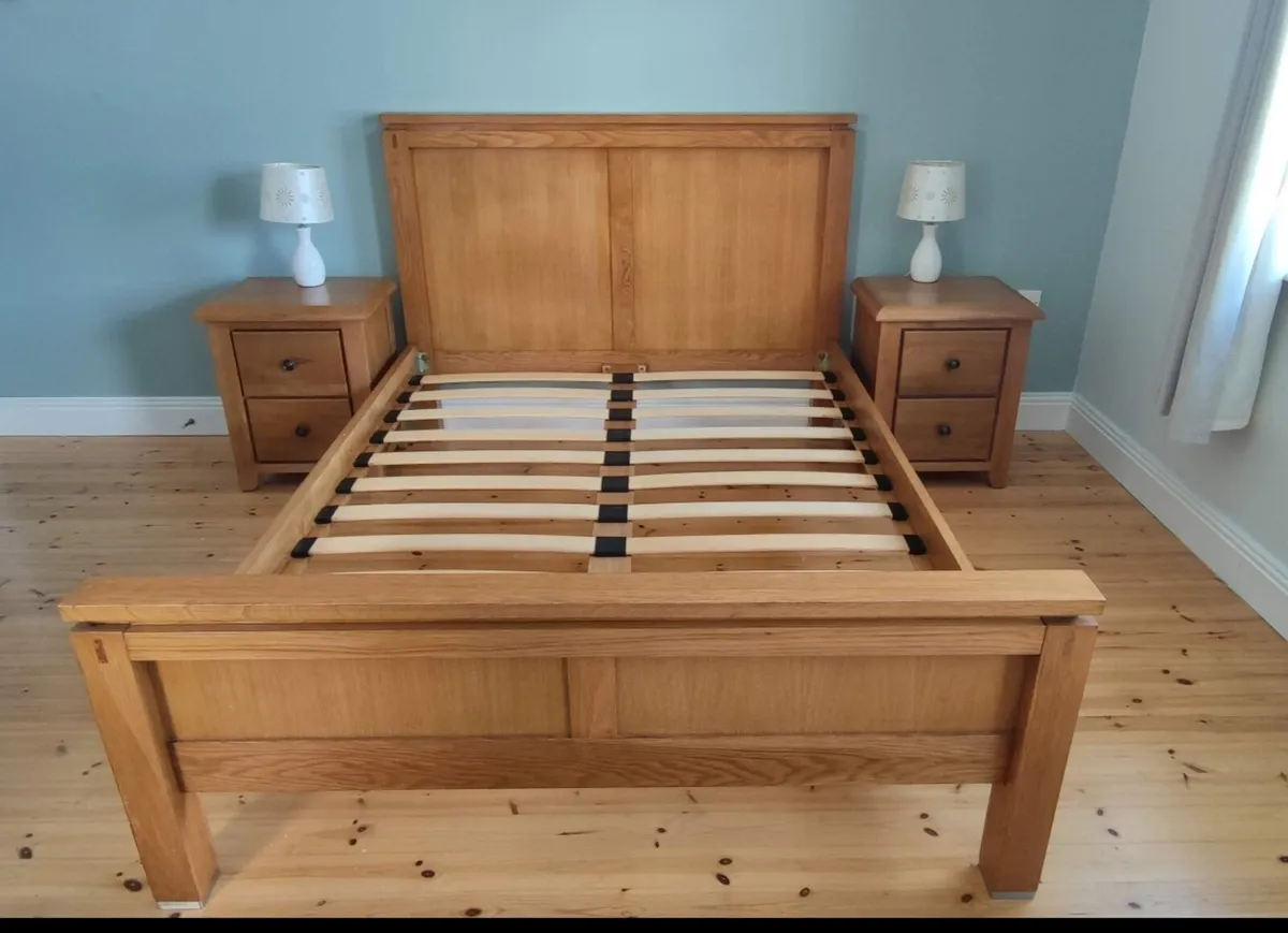 Oak Double bed and lockers
