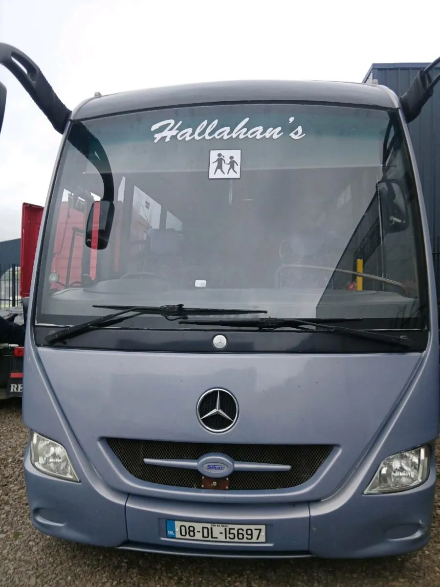 Mercedes sitcar 33seat plus crew seat plus driver - Image 3