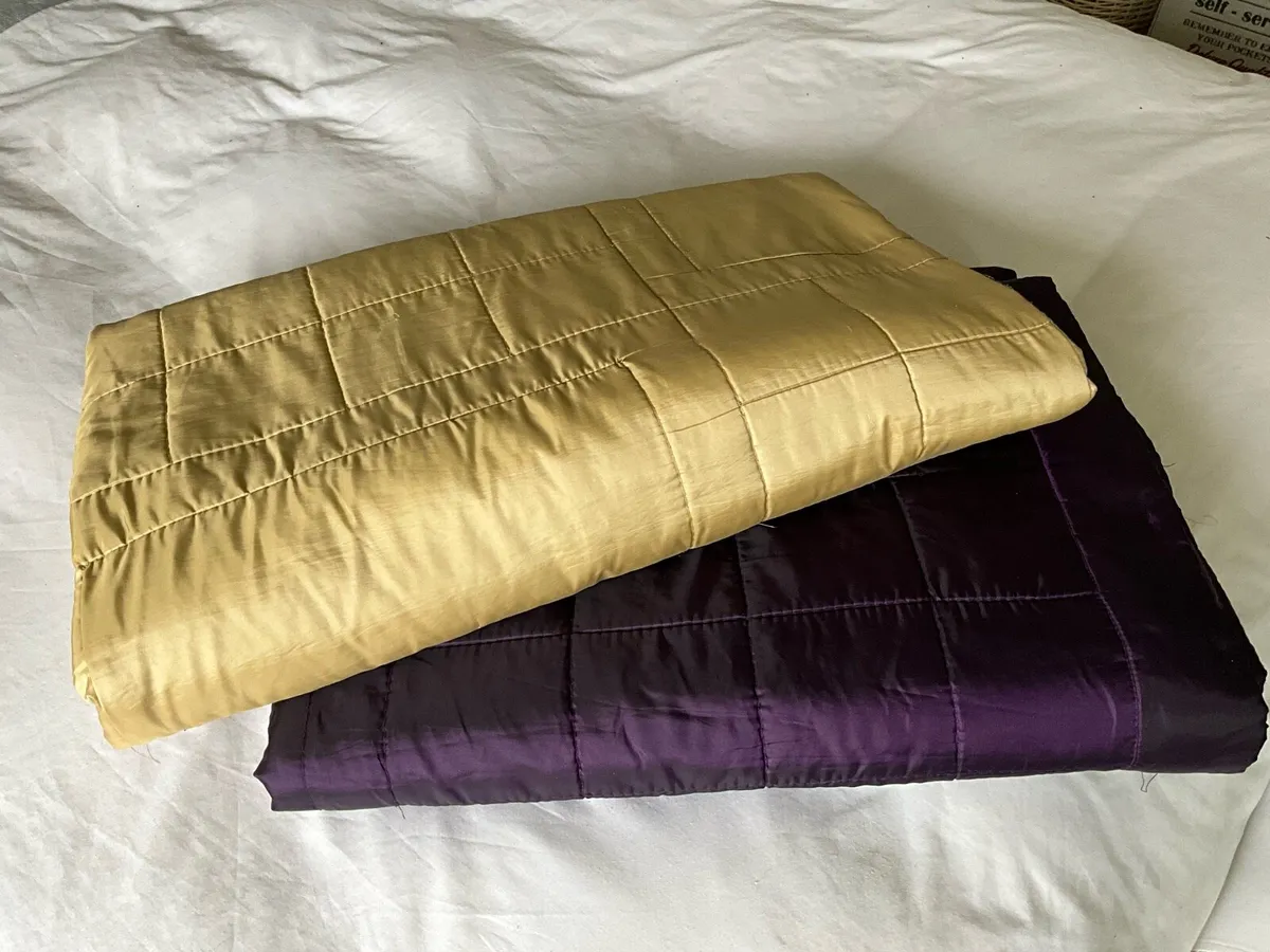 2 Large Warm Quilts - Image 1
