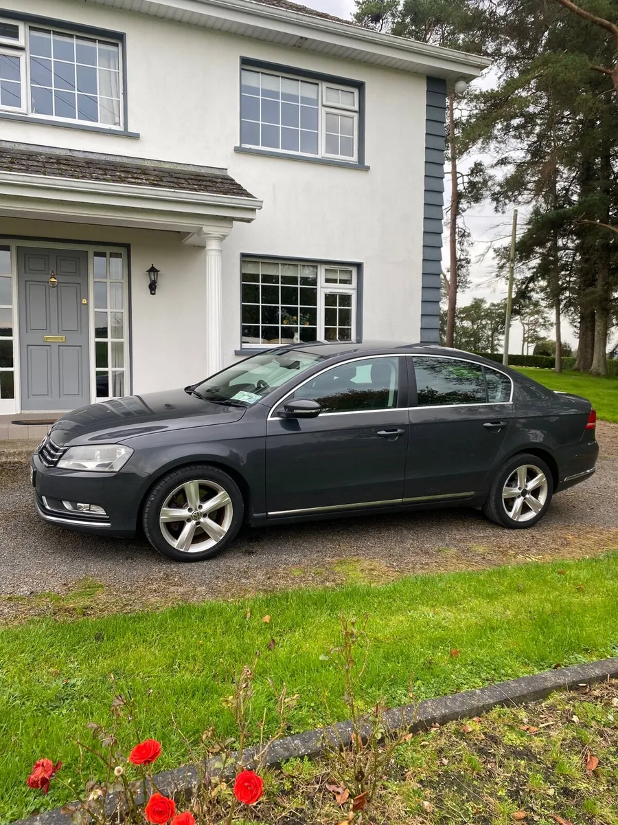 Volkswagen Passat 2012 - Image 4