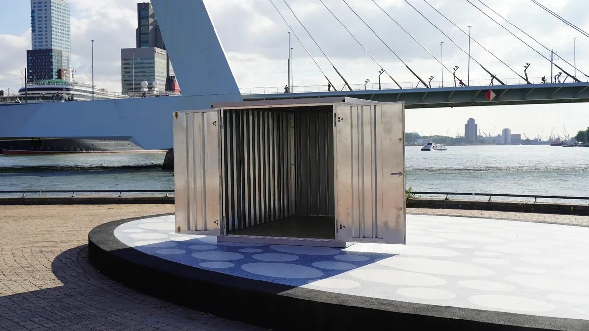 Portable Storage Container – Strong & Reliable - Image 1