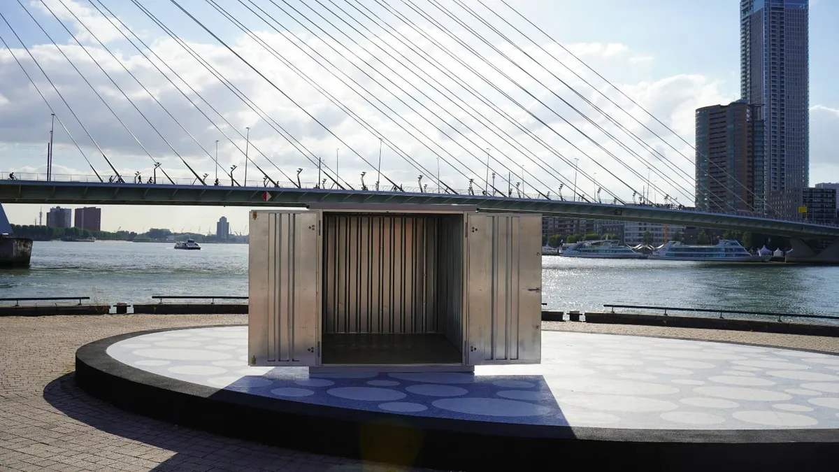 Portable Storage Container – Strong & Reliable - Image 2