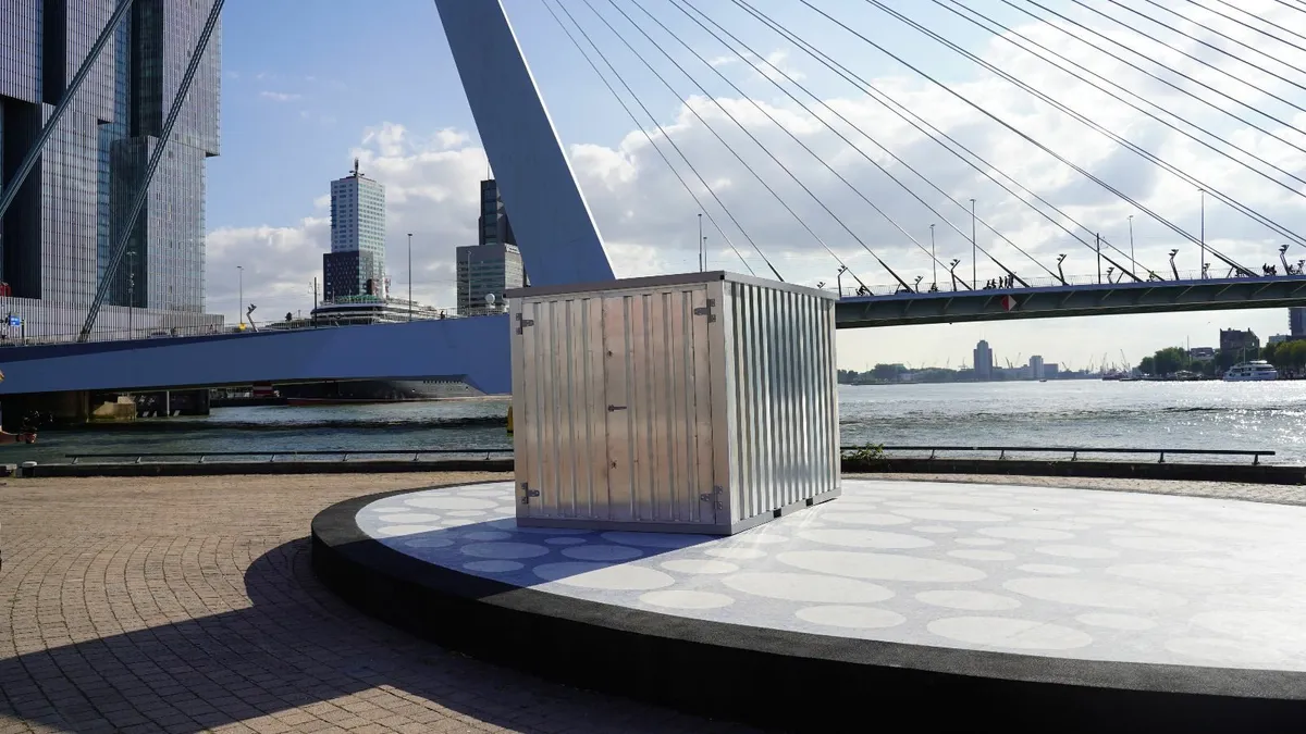 Portable Storage Container – Strong & Reliable - Image 3