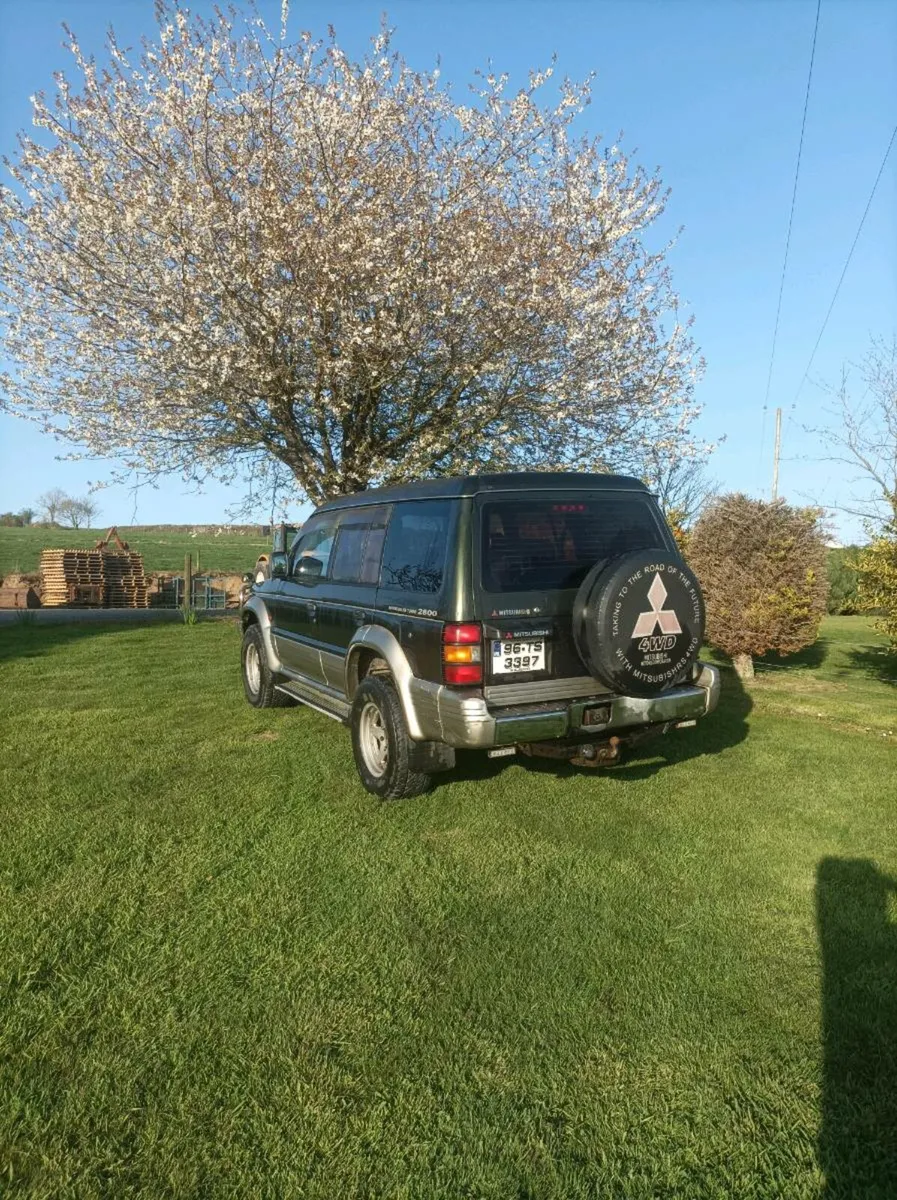 Mitsubishi Pajero - Image 4