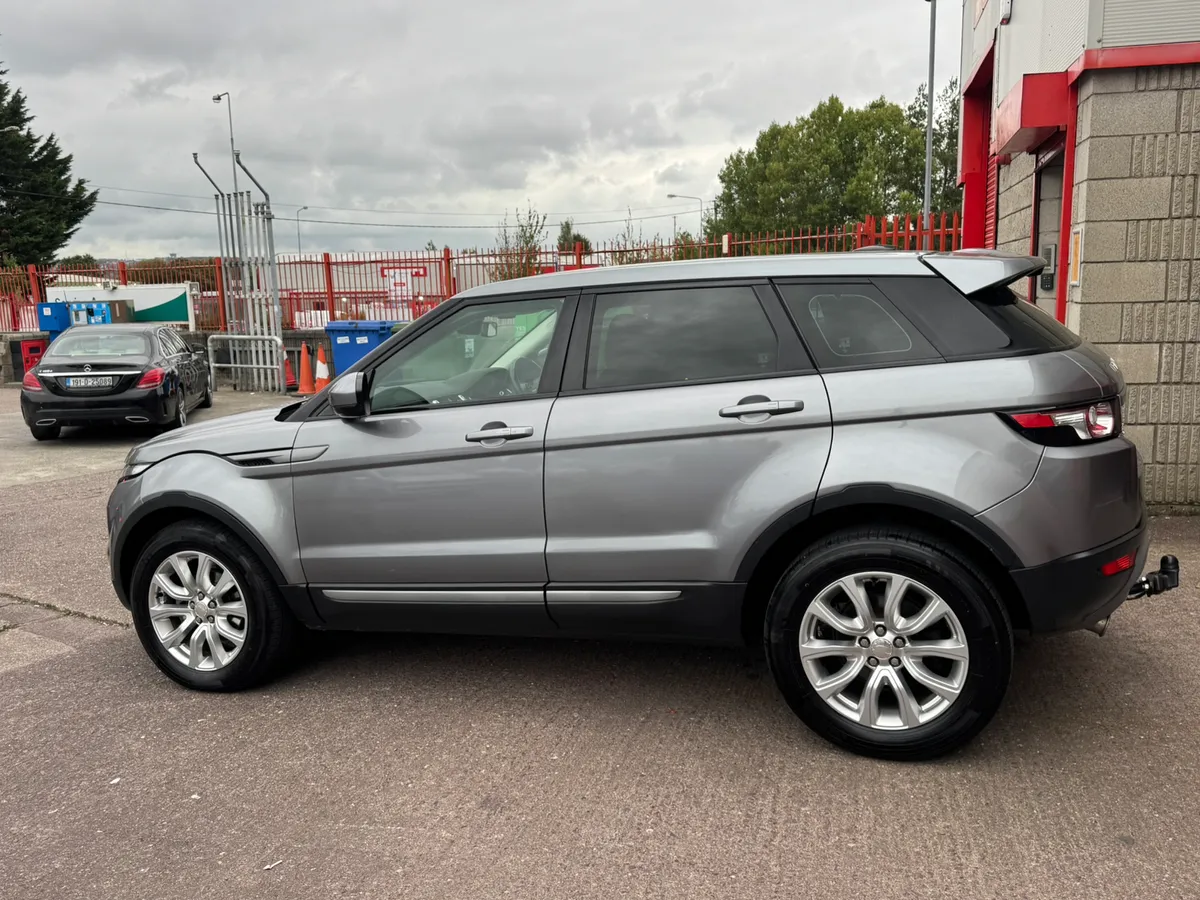 141 Landrover - Image 4