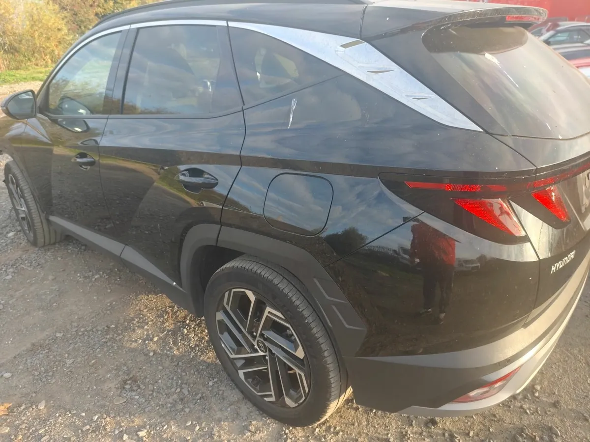 251 Hyundai tucson hybrid plug in - Image 2