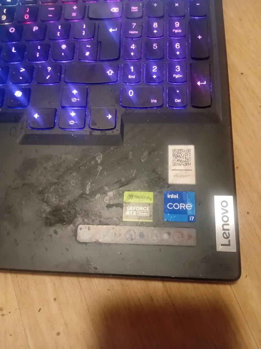 Laptop - Image 3