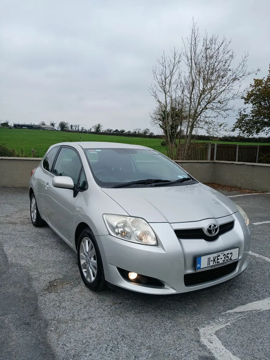 Toyota Auris Full Service History From NEW - Image 1