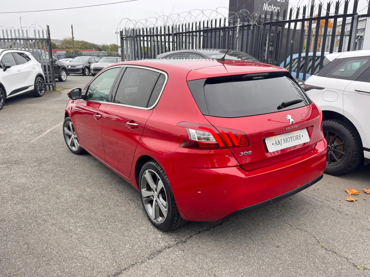PEUGEOT 308 1.2 Auto Glass Roof - Image 4