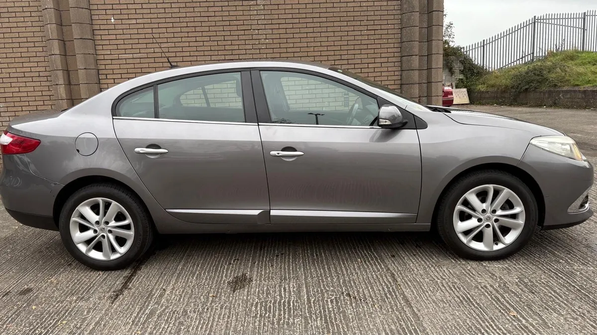 2013  RENAULT FLEUNCE 1.5 dci. R-LINK - Image 4