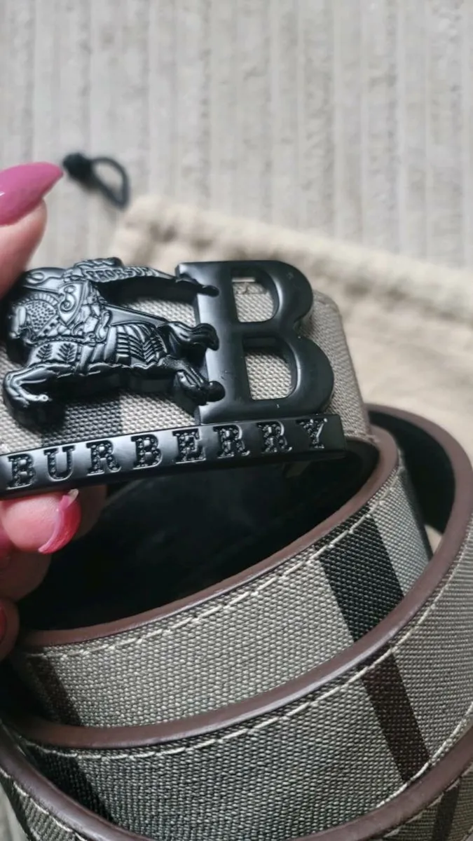 Burberry Iconic Check Reversible Men's Belt - Image 1