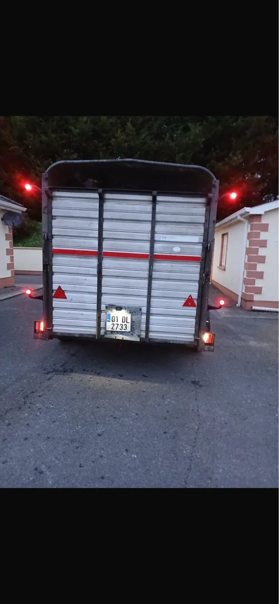 Cattle trailer - Image 2