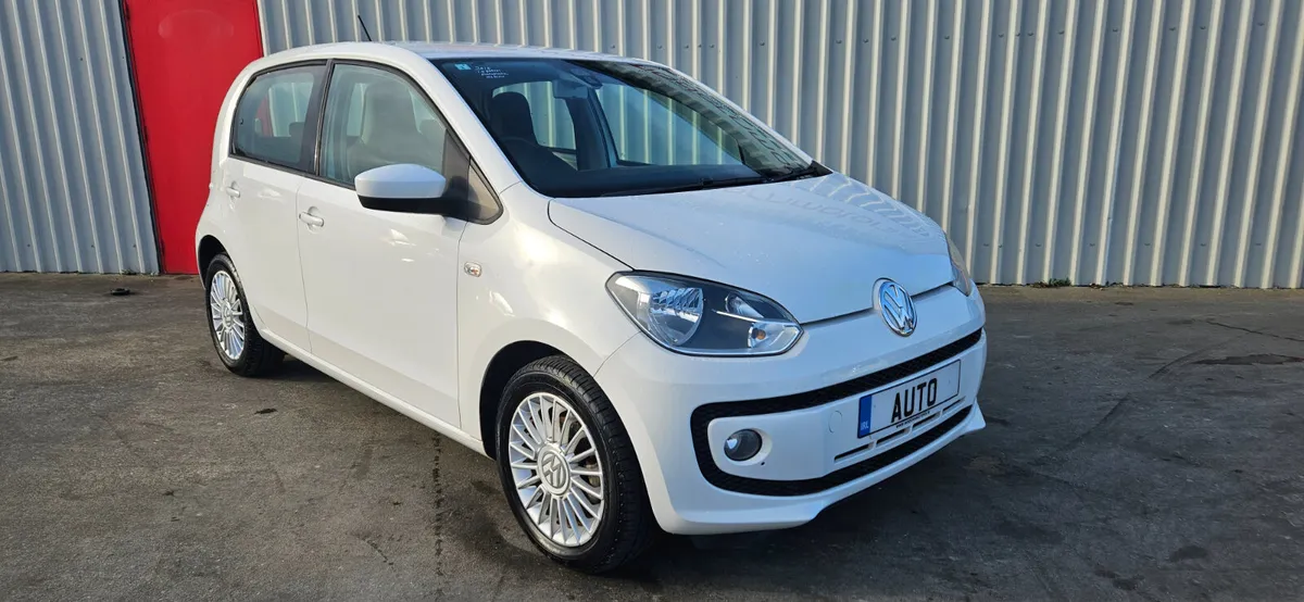 Volkswagen up! automatic 1.0 petrol 5dr low kms - Image 4