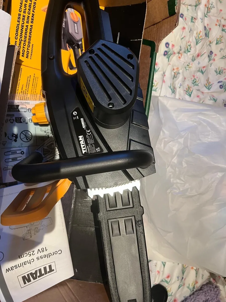 Titan 932 cordless chainsaw - Image 2