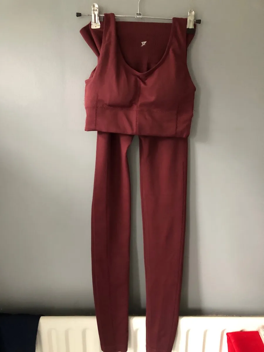 Ladies two piece suit size XS €10 - Image 4