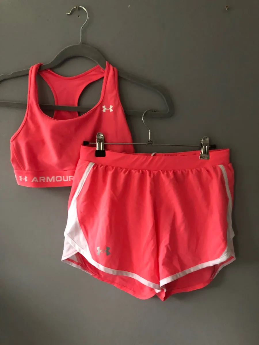Ladies under armour two piece suit size S €20 - Image 1