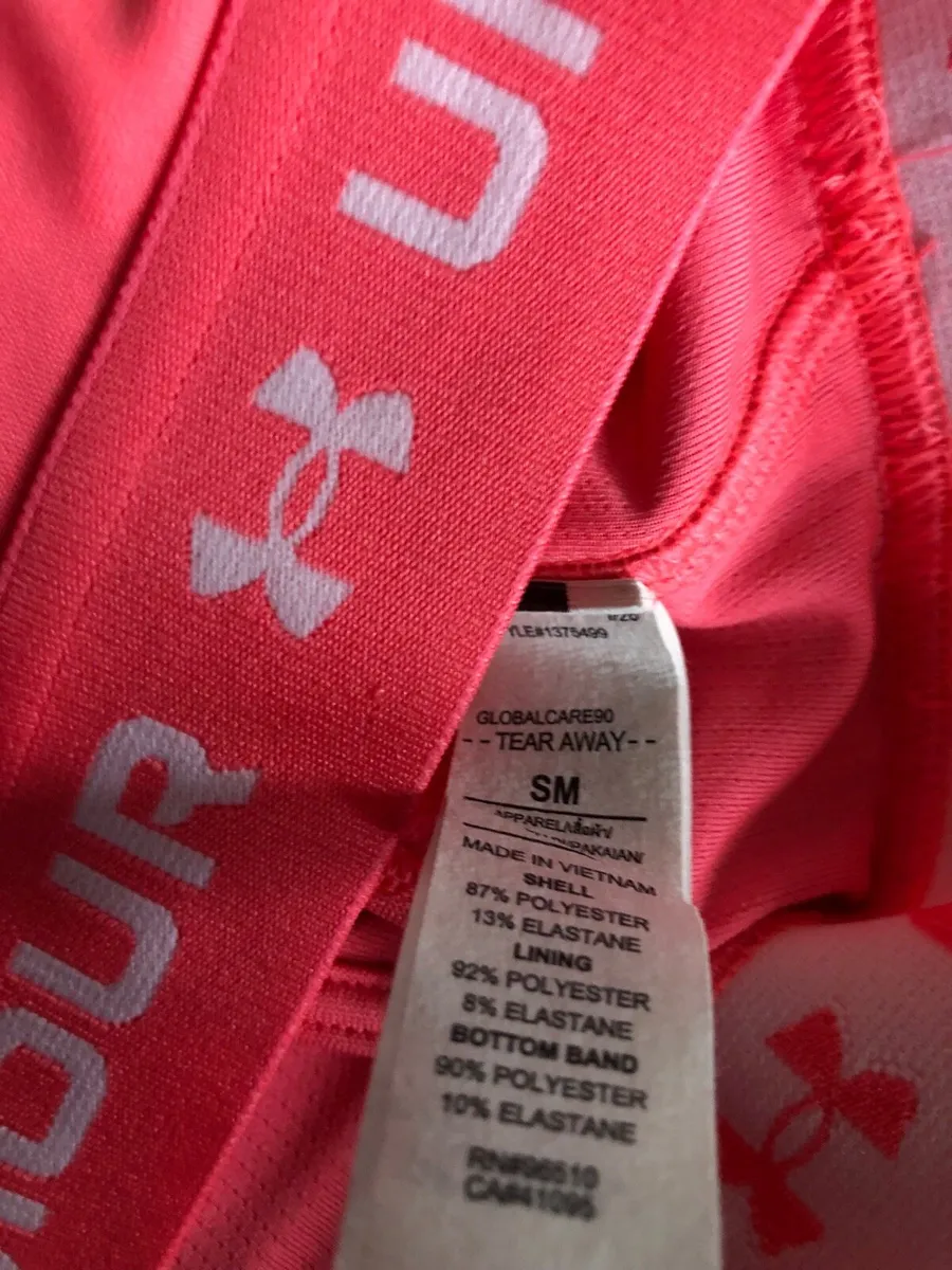 Ladies under armour two piece suit size S €20 - Image 4