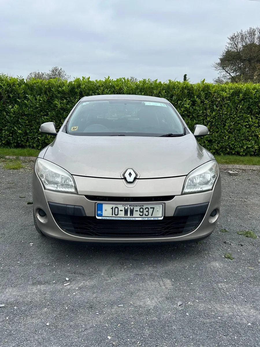 Renault Megane 2010 - Image 2