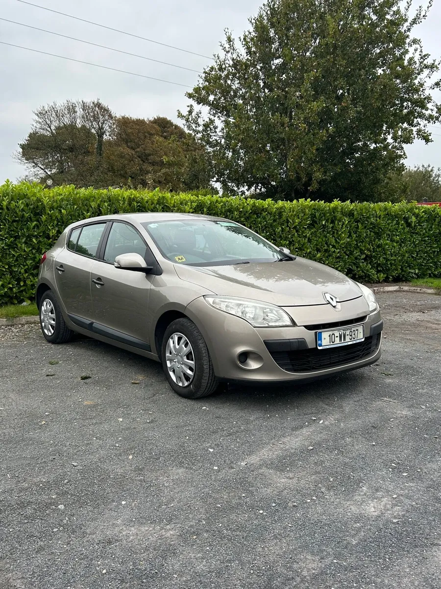 Renault Megane 2010 - Image 1