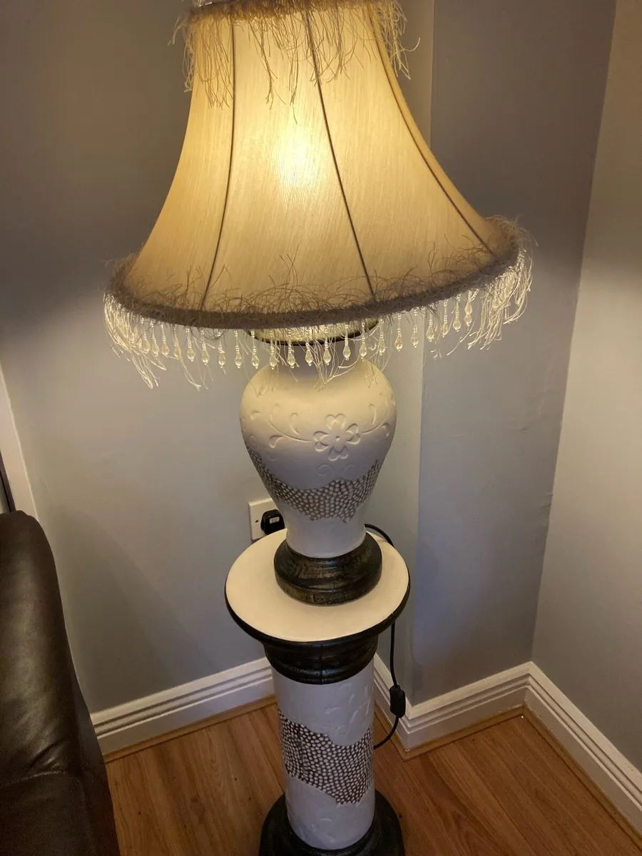 Floor lamp with cermanic base - Image 3