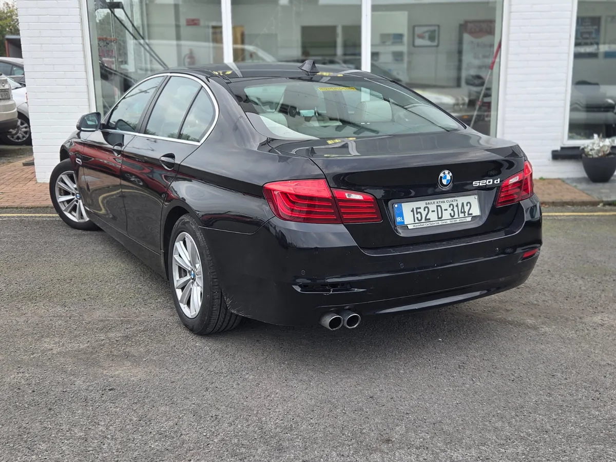 BMW 5-Series 2015 - Image 2