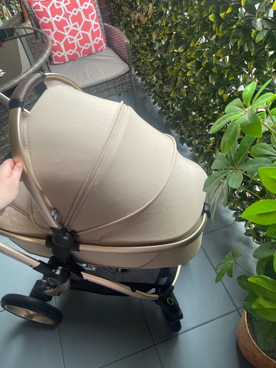 Pram - Image 3