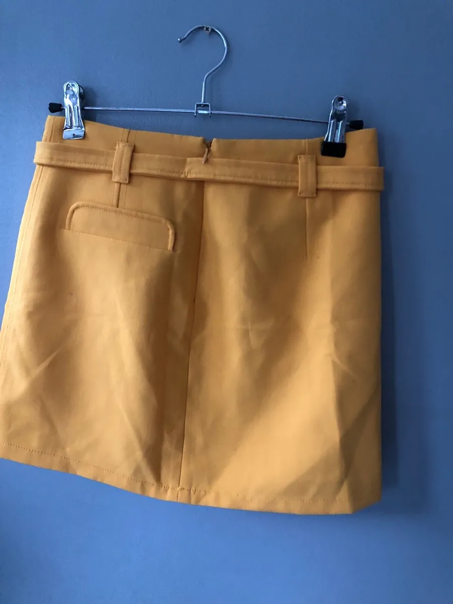 Ladies stunning skirt size XS €5 - Image 2