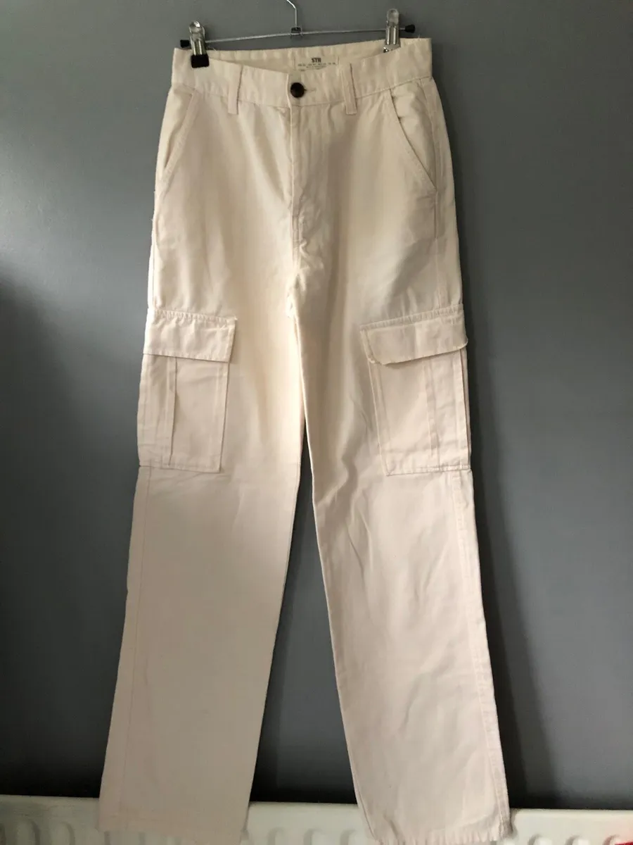 Ladies combat trousers size 8 €10 - Image 1