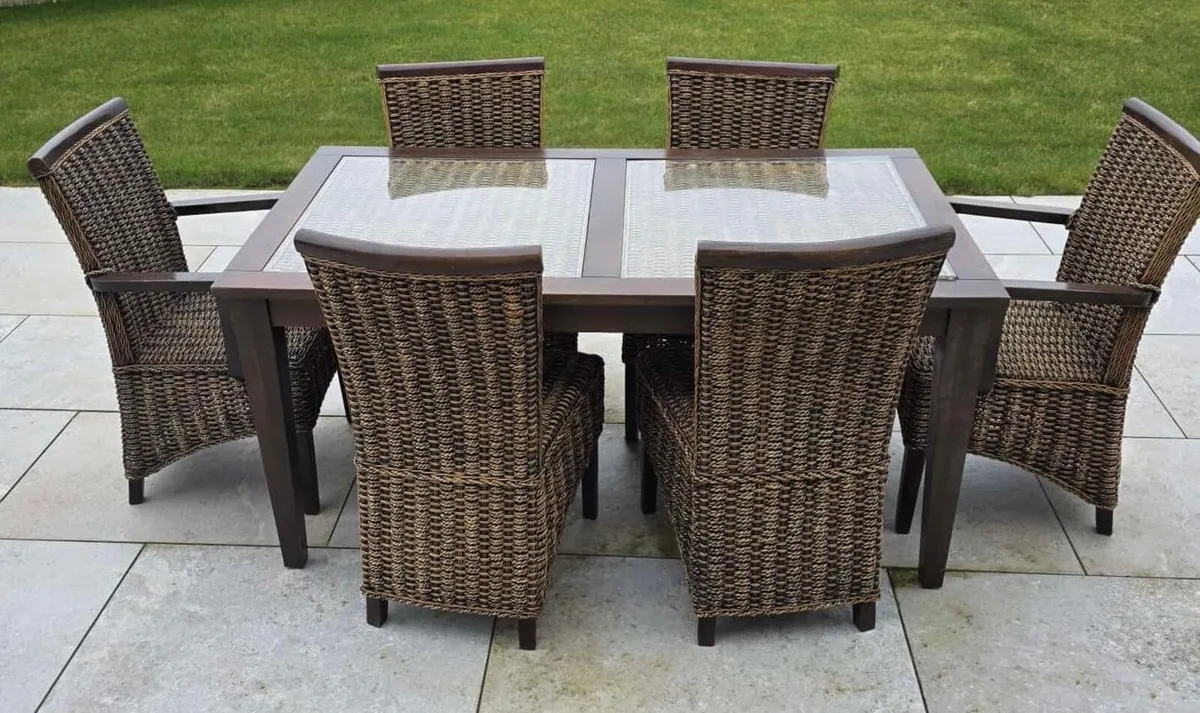 Dining table and chairs - Image 2