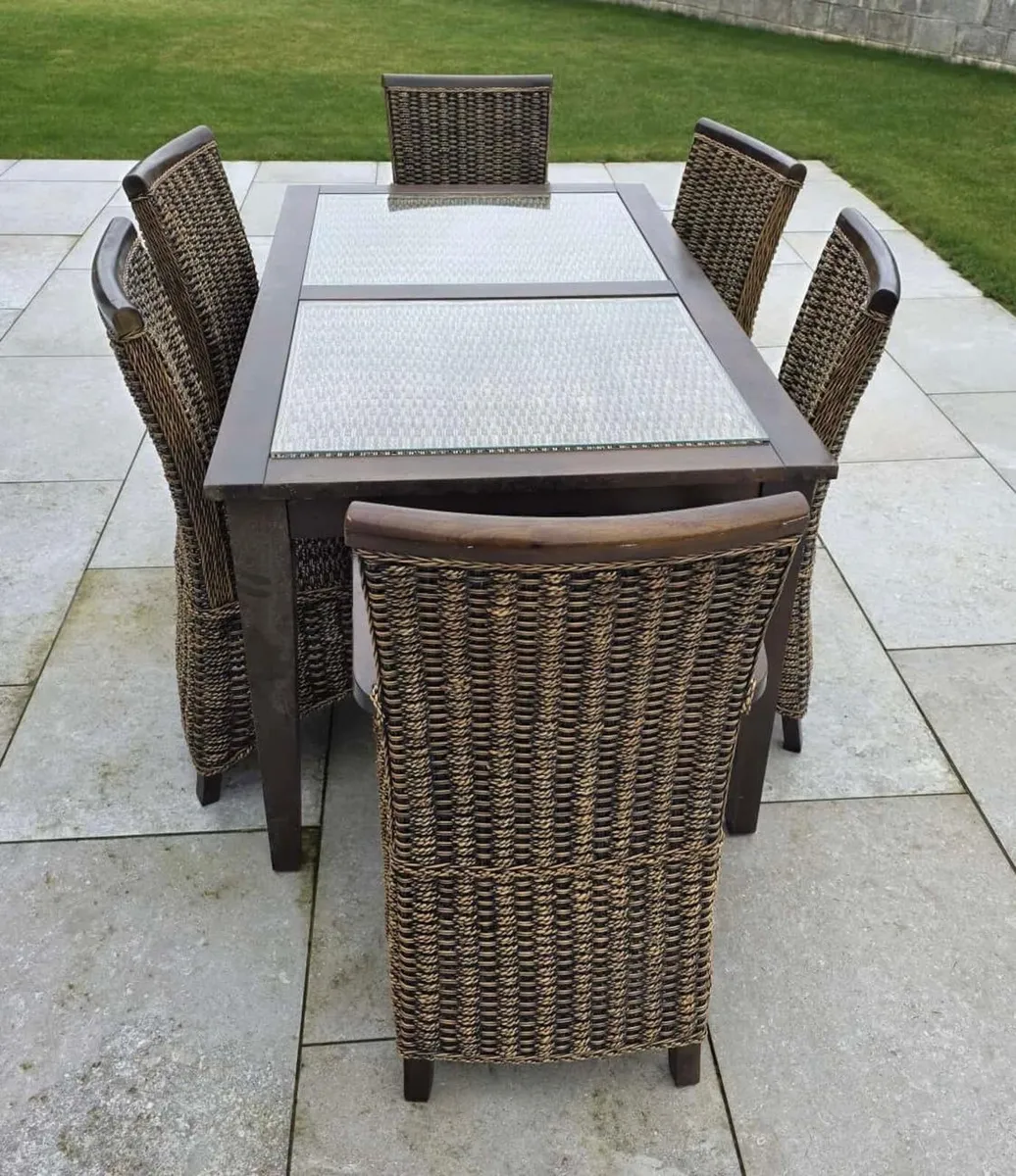 Dining table and chairs - Image 3