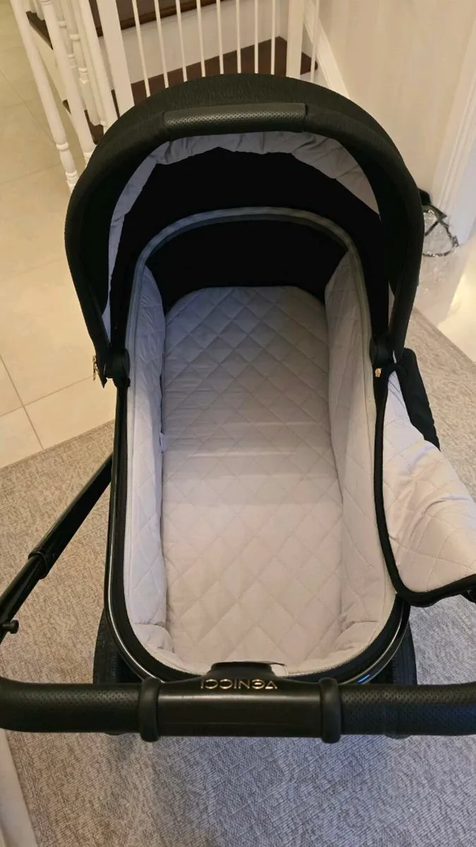 Travel system & car seat bundle. Buggy/stroller - Image 3