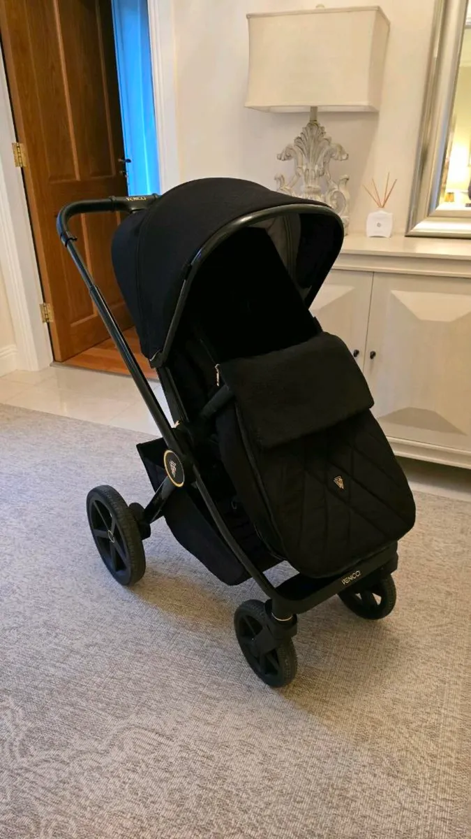 Travel system & car seat bundle. Buggy/stroller - Image 4