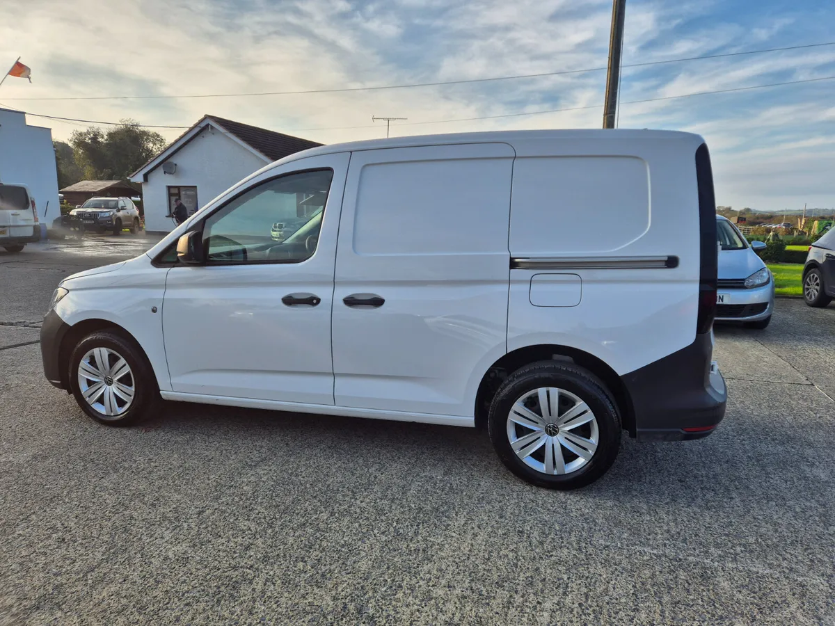2022 Volkswagen Caddy  # NO VAT # - Image 2