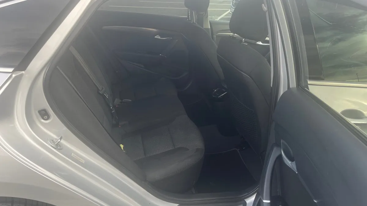 Hyundai i40 2013 - Image 2