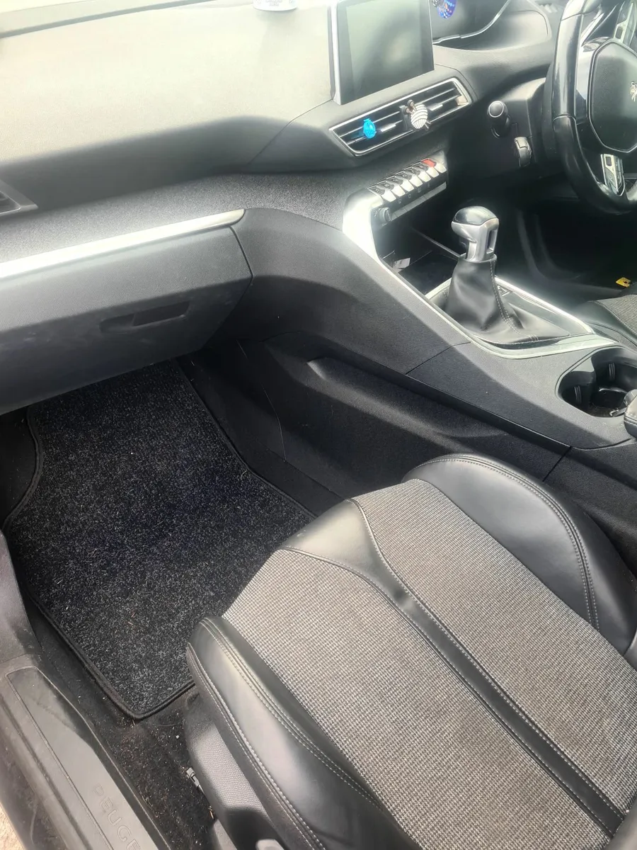 Peugeot 3008 - Image 3