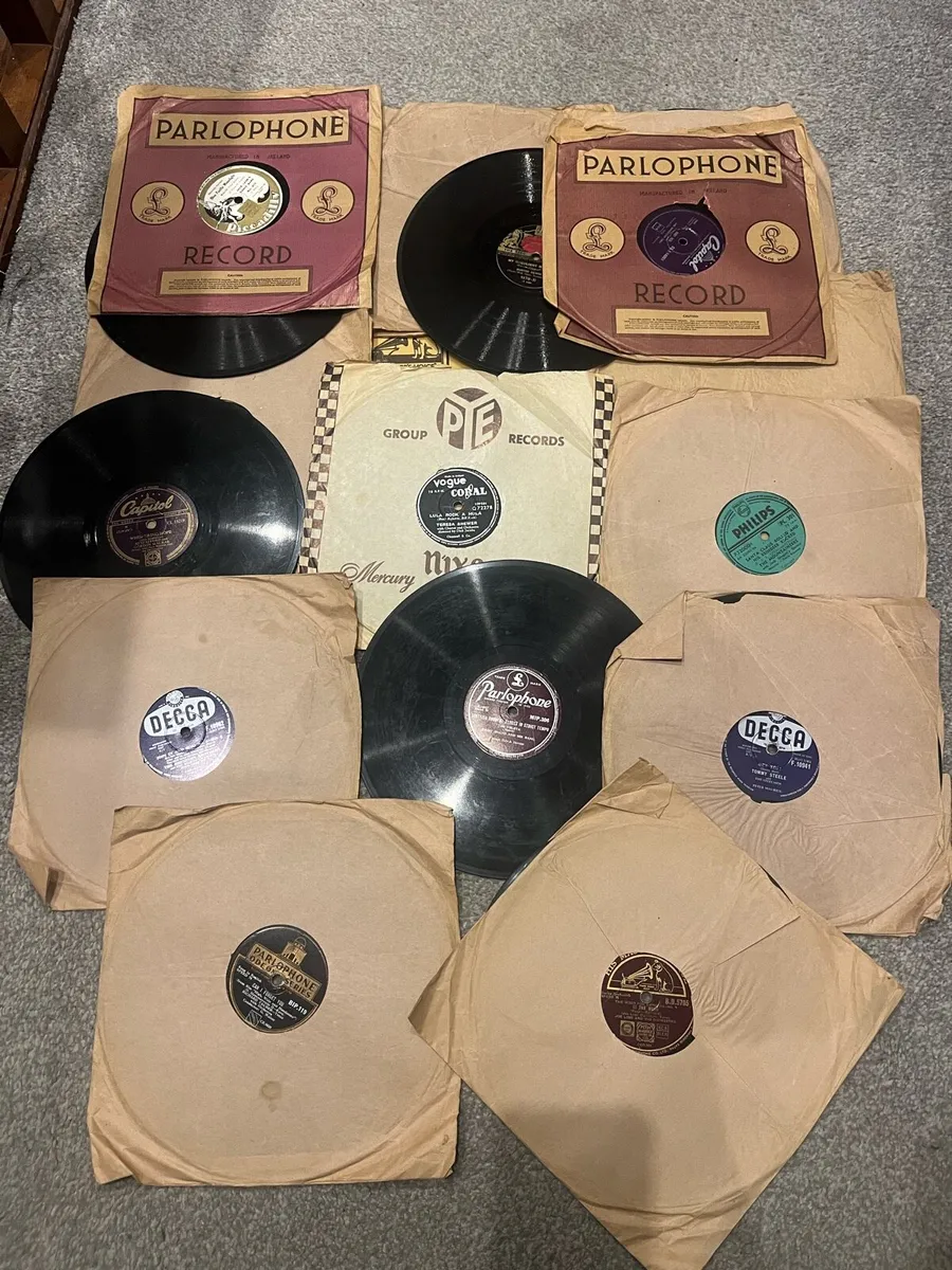 Vintage 78 speed gramophone records - Image 1