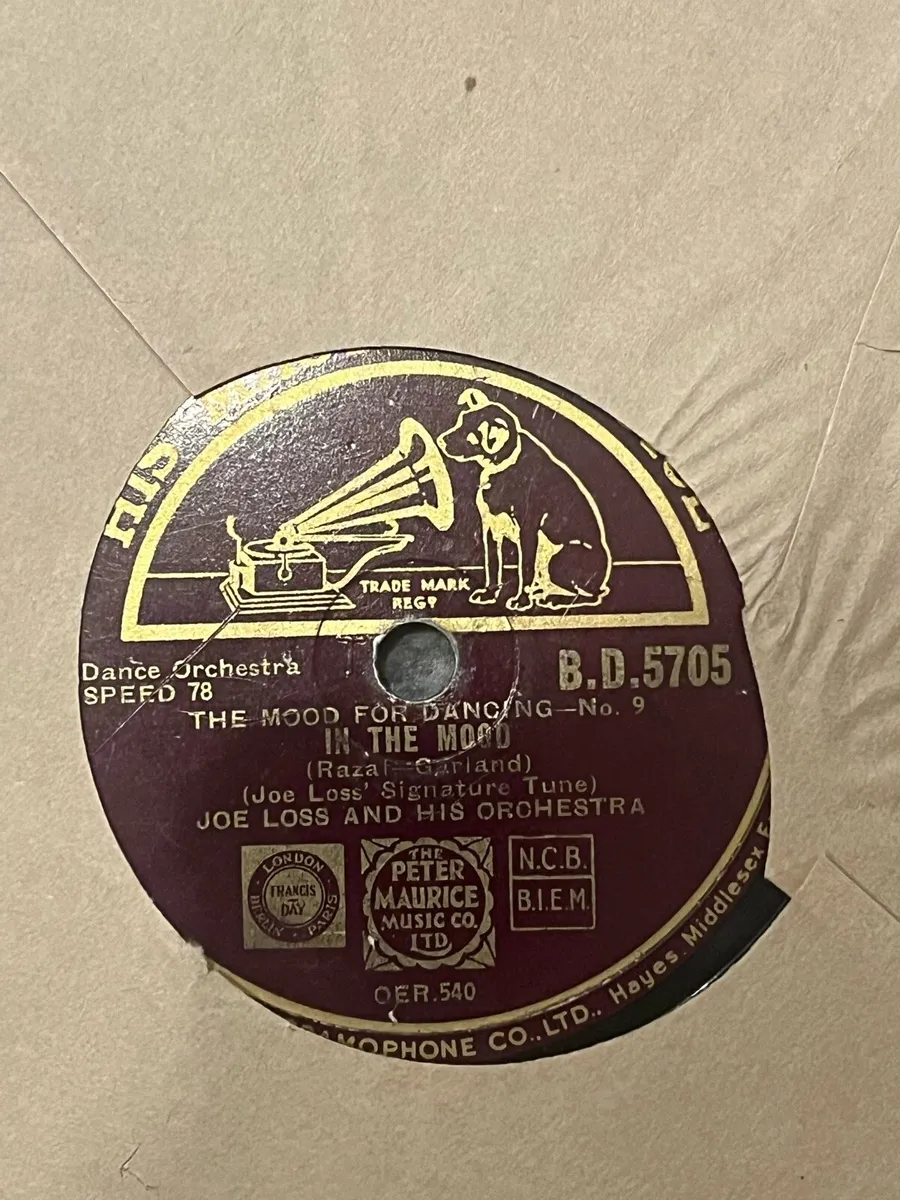 Vintage 78 speed gramophone records - Image 2