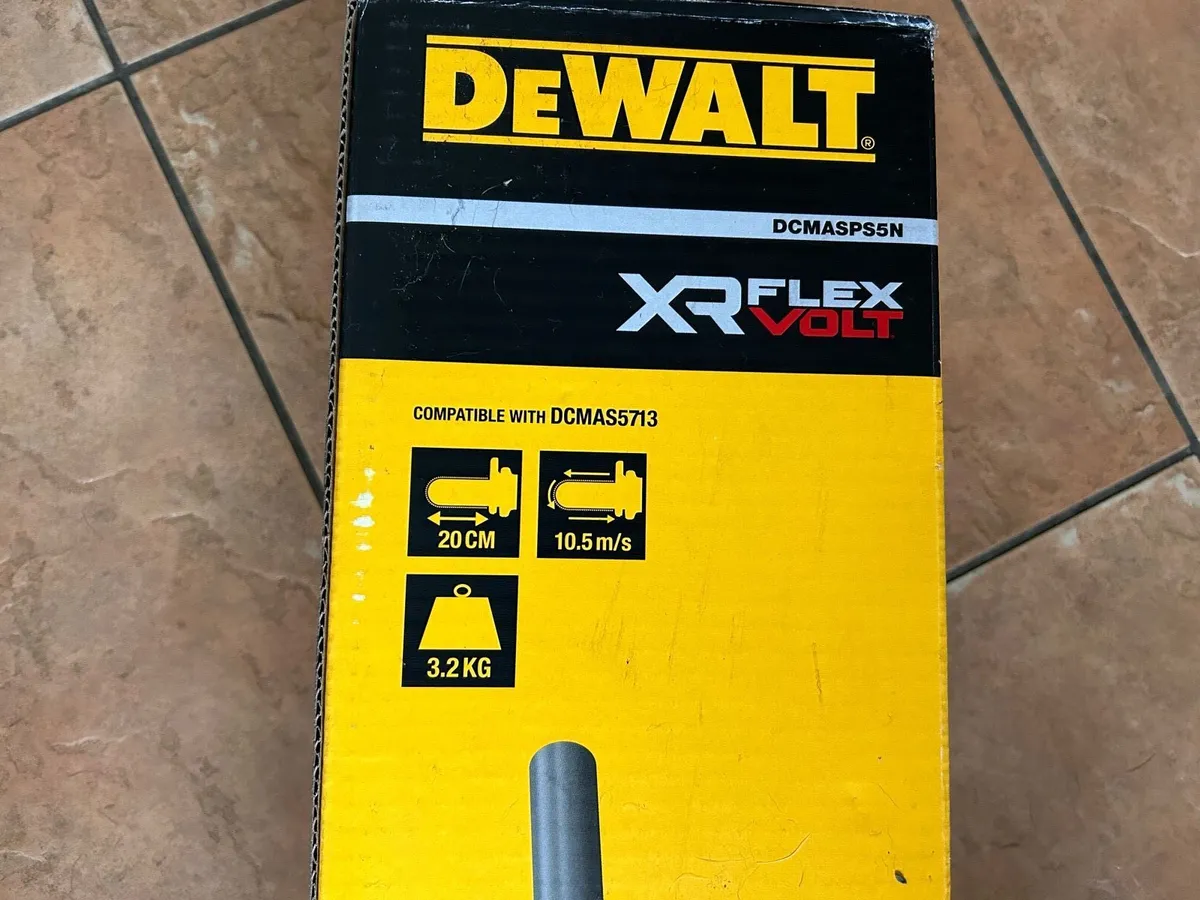 Chainsaw attachment Dewalt new in the box - Image 2
