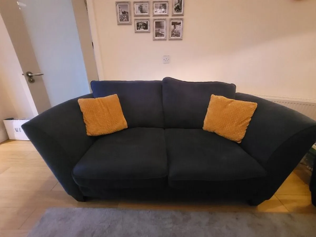 Sofa/couch/suite/curtains/rug, navy blue - Image 4