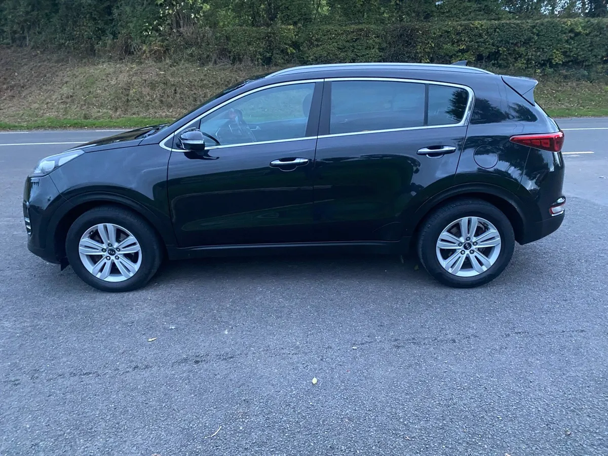 162 KIA SPORTAGE 2 1.7CRDI SAT NAV V CLEAN - Image 2