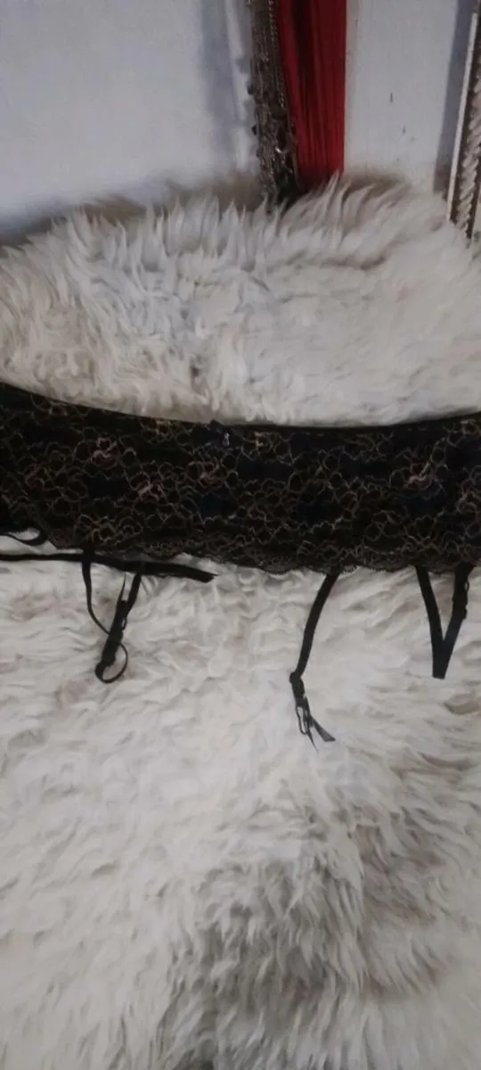 Crossdresser? Lratherlook... wigs lingerie. - Image 2