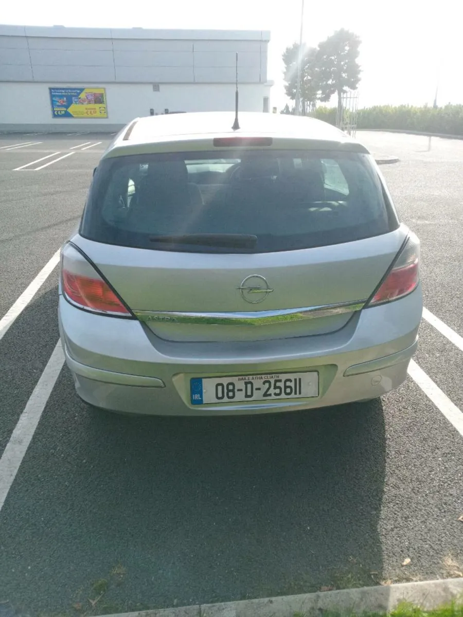 Car - Image 4