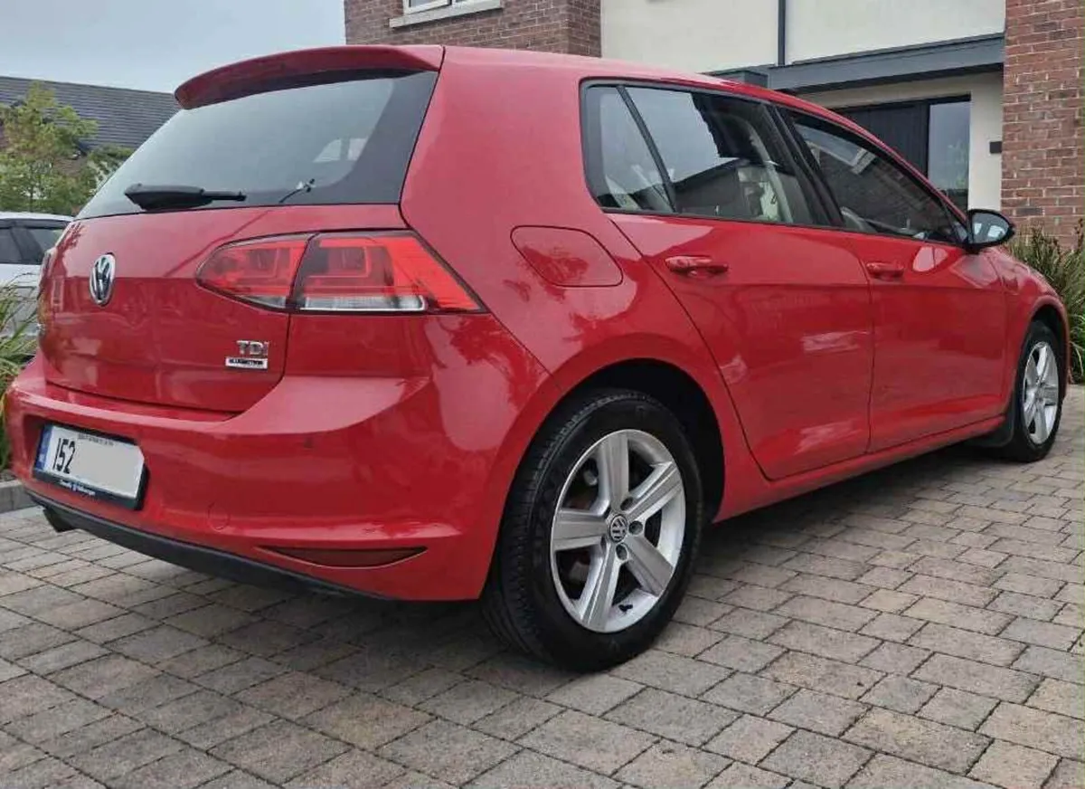 Volkswagen Golf 2015 1.6D for sale - Image 3