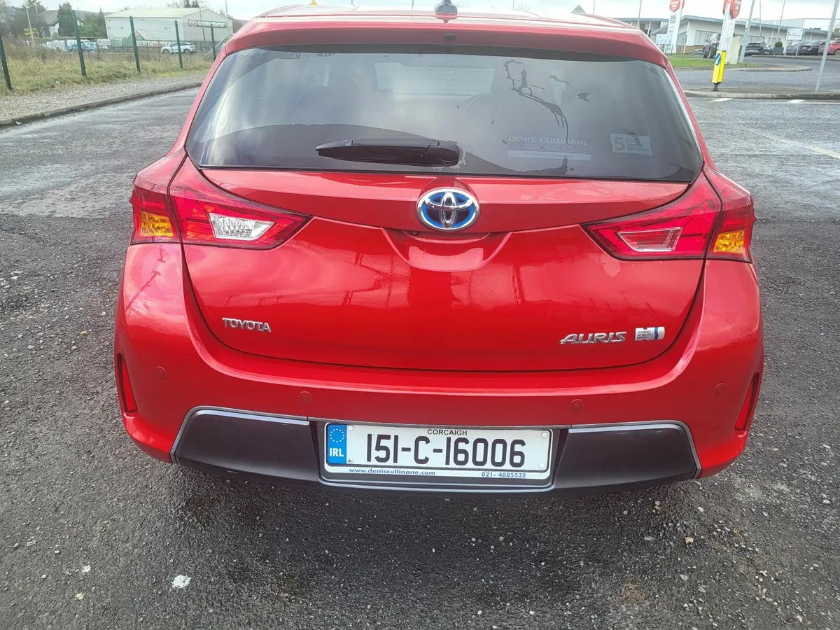 Toyota Auris 2015 - Image 4