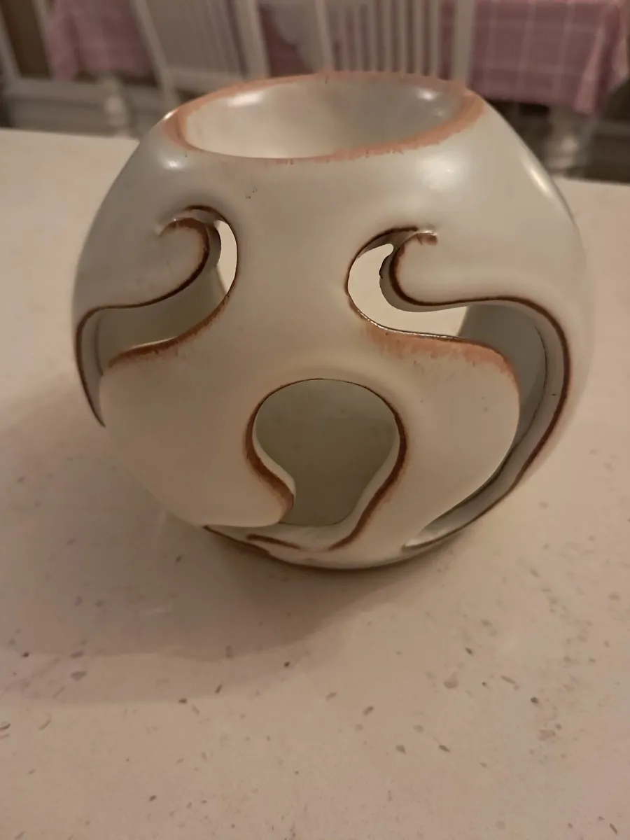 Delph: Irish Country Pottery - Image 4