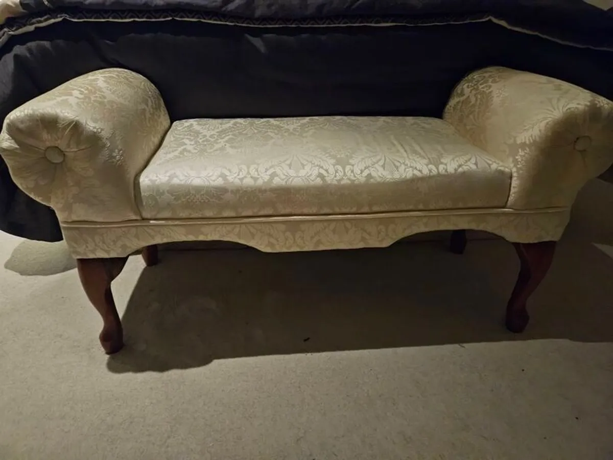 Vintage end of bed seat - Image 3